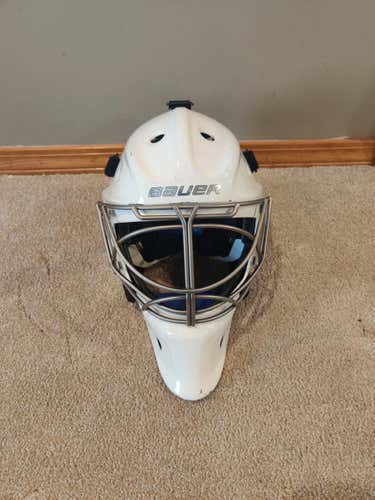 Used Senior Bauer NME 8 Fit 2 Goalie Mask