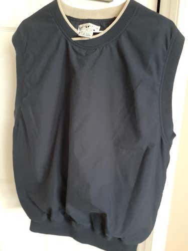 New Golf Vest size Mens Medium