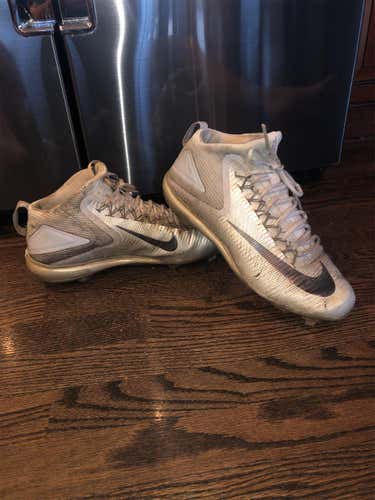 Nike Mike Trout Baseball Cleats size 11