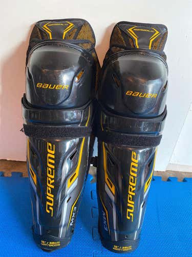 Senior Bauer Supreme TotalOne MX3 Shin Pads