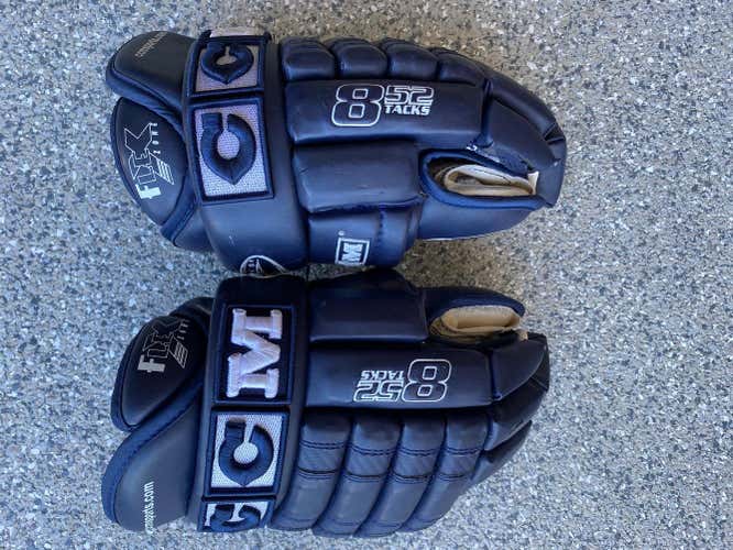 Blue Used Junior CCM Gloves 13"