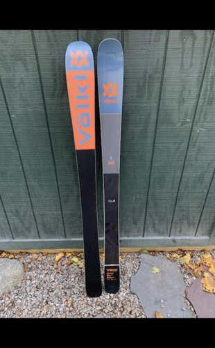 New 2019 Volkl Secret Skis