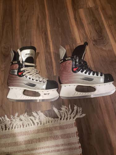 Used Senior Bauer Hockey Skates Size 9