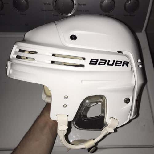 White Used Large Bauer 4500  Helmet