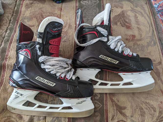 Used Senior Bauer Vapor 1X Hockey Skates Regular Width Size 7