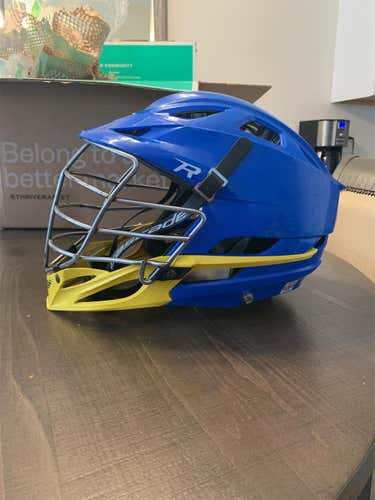 Blue  Player's Cascade R Helmet