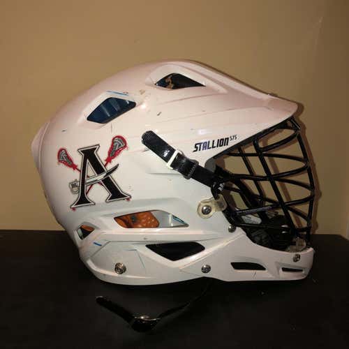White Adult Player's STX Stallion 500 Helmet