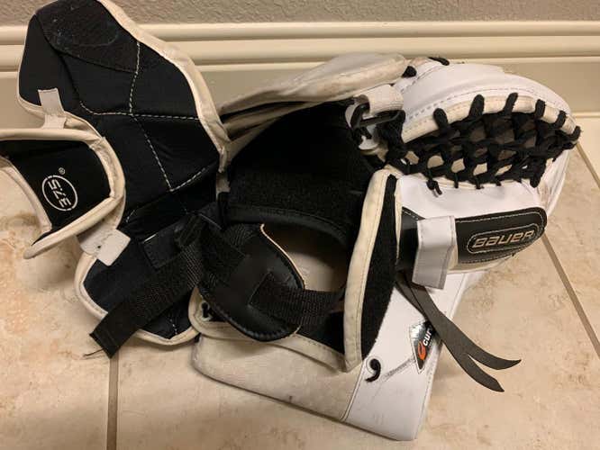 Used Senior Bauer Regular (catch w/ left hand) Supreme 1S Catch Glove