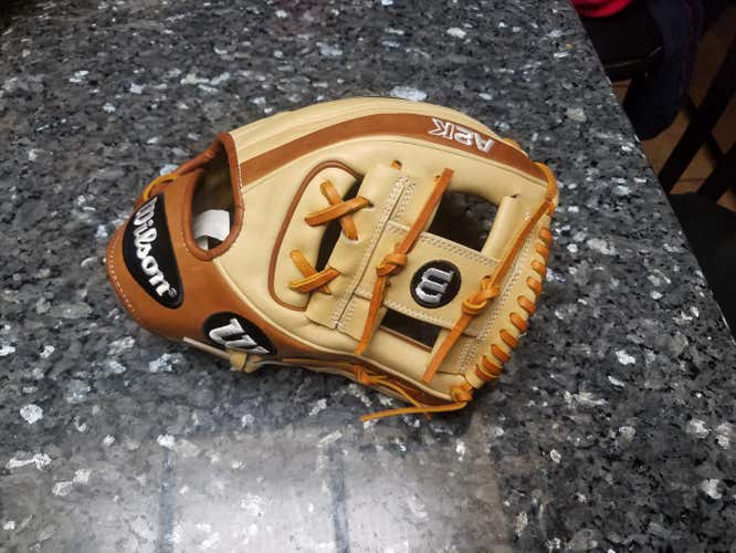 NEW WILSON A2K 1786 RHT 11.5" GLOVE
