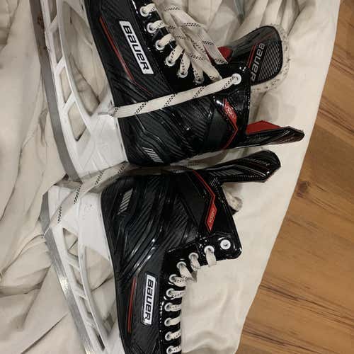 Senior Bauer Nsx Size 10.5 Hockey Skates