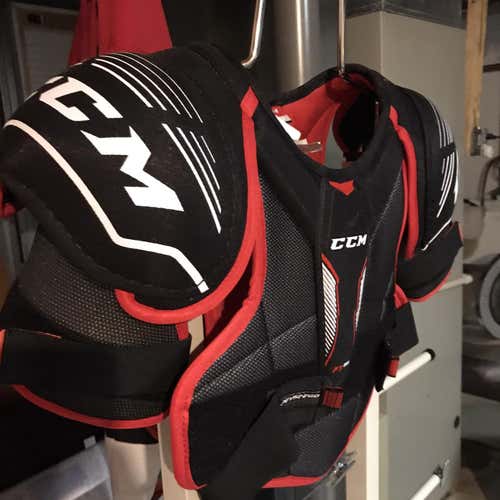 Senior Medium CCM JetSpeed FT350  Shoulder Pads