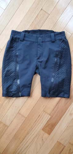 Black Used Men's Adult Large SYNC Shorts