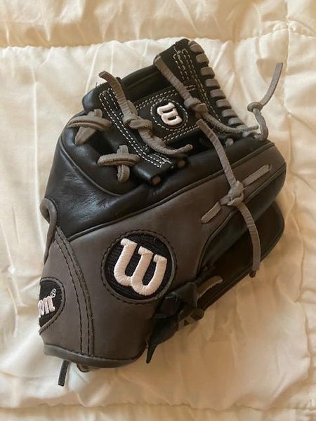 Black Used Kid Pitch (9YO-13YO) Wilson Right Hand Throw Infield 6-4-3 Baseball Glove 11.25"