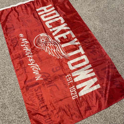 Red Wings Flag (new)