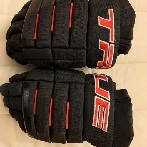 Black Senior True A2.2 13"  Gloves