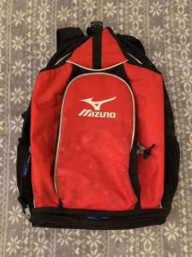 Red Used Mizuno Bat Pack