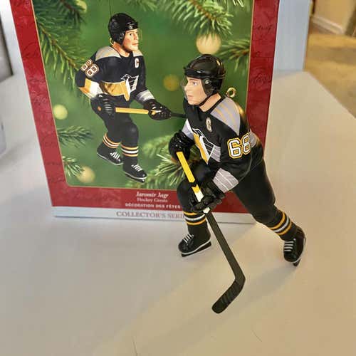 NEW: VINTAGE JAROMIR JAGR HALLMARK CHRISTMAS TREE ORNAMENT - Pittsburg Penguins