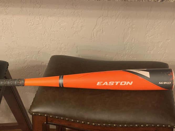 Used Kid Pitch USSSA Certified 2014 Easton Composite Mako Bat (-12) 16 oz 28"