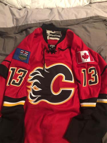 Medium Calgary Flames Johnny Gaudreau Jersey