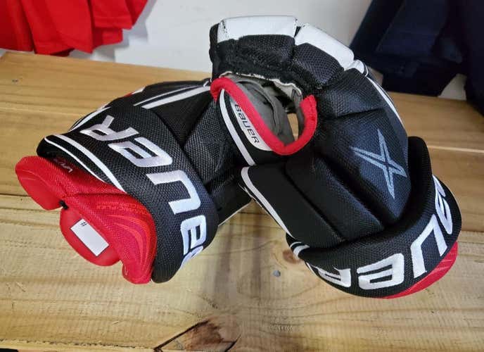 Like New! Bauer Vapor X800 Lite Gloves 13" Black and Red