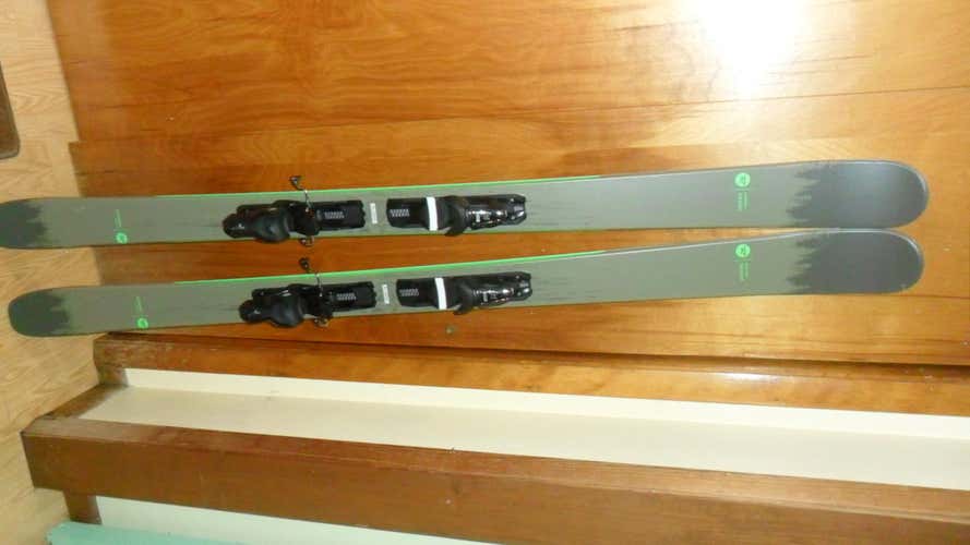 New Unisex 2020 Rossignol All Mountain Smash 7 Skis With Bindings