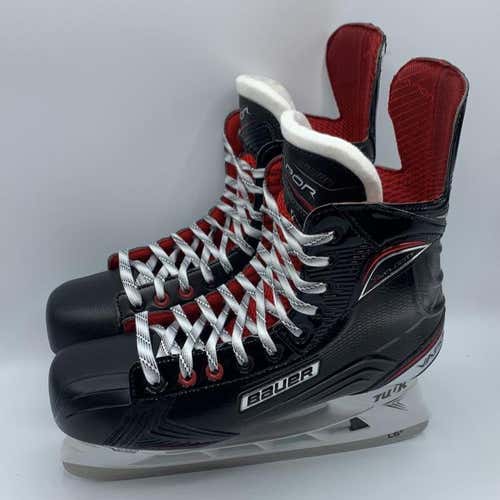 Senior Bauer Vapor X Velocity EE (Extra Wide)  Size 10 Hockey Skates