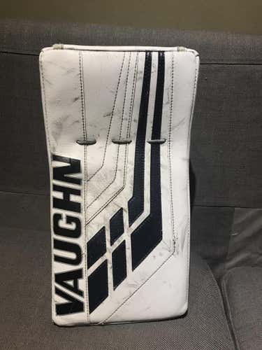 Wilcox Pro Return Senior Vaughn Regular VE8 Pro Carbon Blocker - White & Navy