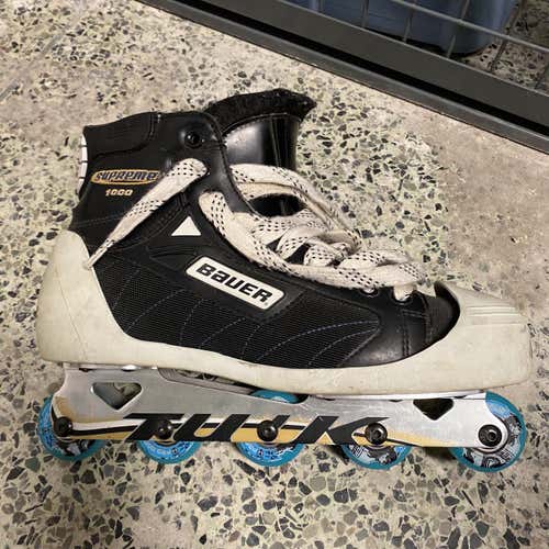 Senior Bauer Supreme 1000 Regular Width Size 8.5 Hockey Goalie Skates