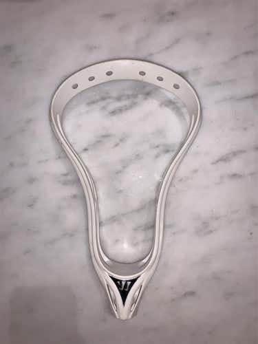 White Used Attack & Midfield Unstrung Evolution 3X Head