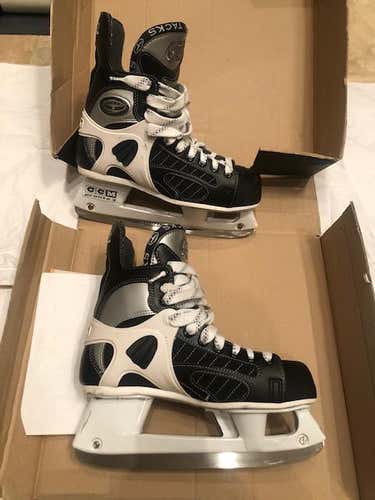 CCM tacks 652 Hockey Skates Regular Width Size 8