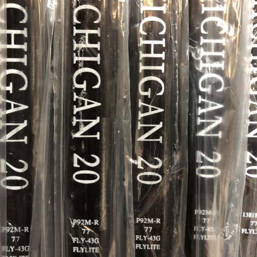 4- Senior Right Handed Vapor FlyLite Toe Pattern Pro Stock Hockey Stick