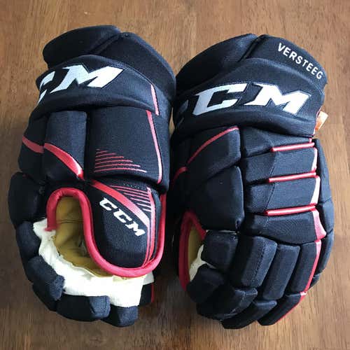Versteeg CCM Jetspeed 13" Pro Stock Gloves Hawks