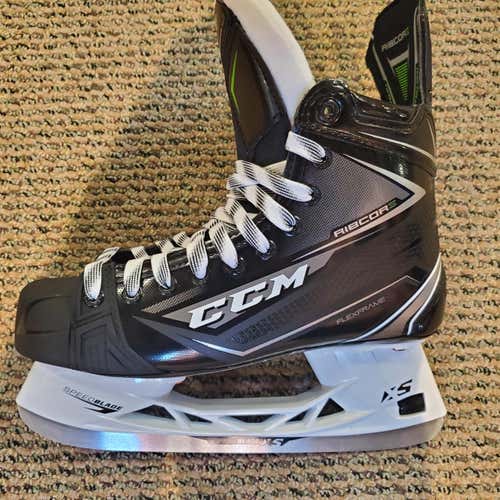 CCM Ribcor 78K Senior Hockey Skates Size 7.5D