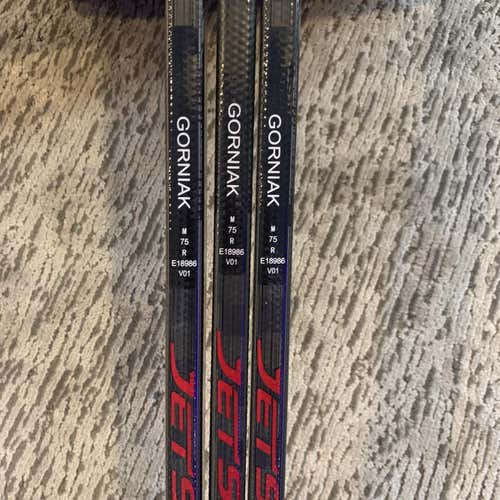 3pk NCAA ProStock GORNIAK CCM JetSpeed 75 Flex Lefty