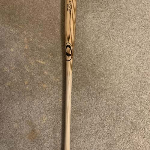 High School/College  Wood (-3) 31 oz 34" Bat D- Bat Pro Cut Ash