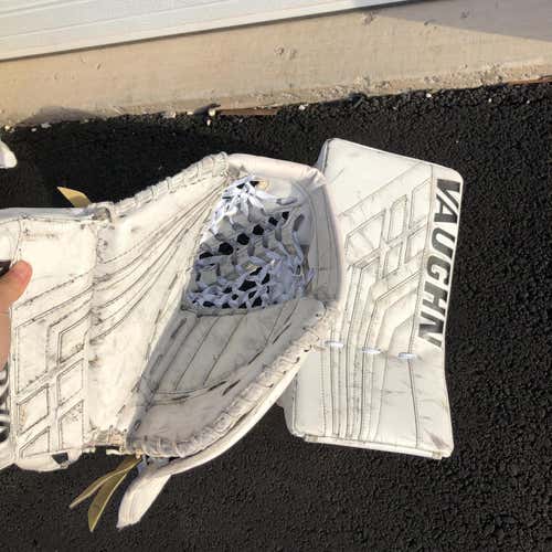 *vaughn senior VE8 Pro Carbon goalie glove SET*