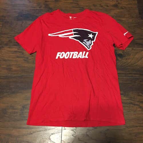 New England Patriots NFL football On Field Nike Logo Red Short Sleeve shirt Lg