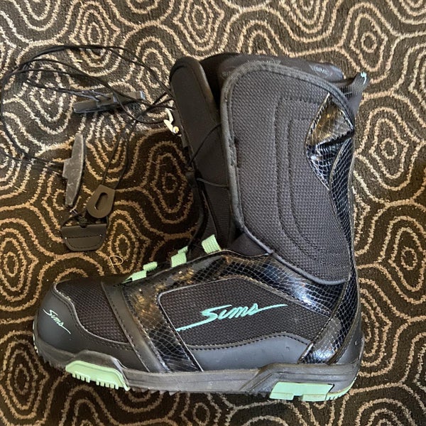 Women's Size 6.0 (Women's 7.0) Other All Mountain Snowboard Boots