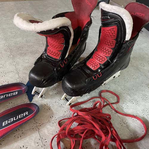 Bauer Vapor 1x Size 8.5 Skates D With Sprung Inline Chassis