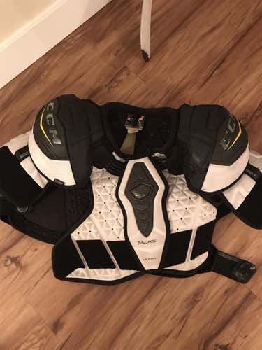 Senior Medium CCM Ultra Tacks Pro Stock Shoulder Pads