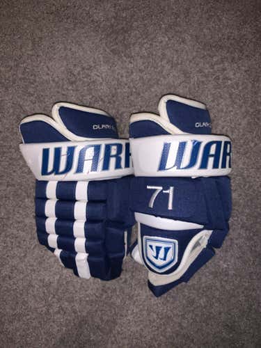 David Clarkson Game Used & Signed Toronto Maple Leafs Warrior Franchise Pro Stock Hockey Gloves 13.5