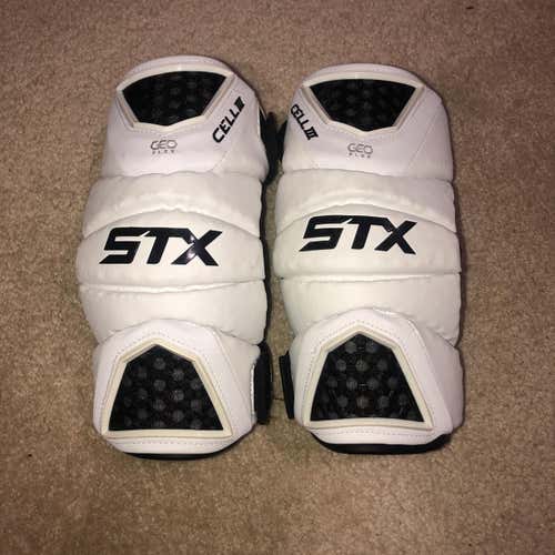 White Medium STX Cell 3 Arm Pads