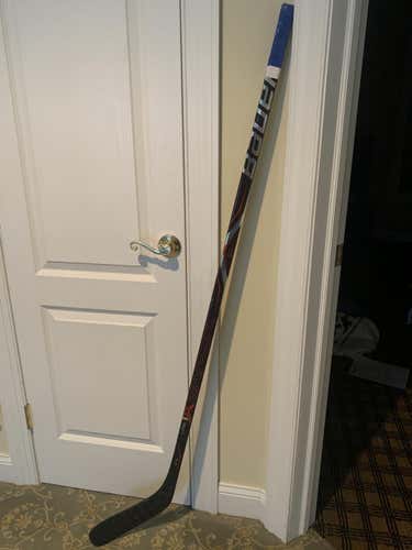 BAUER 1X LITE HOCKEY STICK 87 grip RH P88 KANE