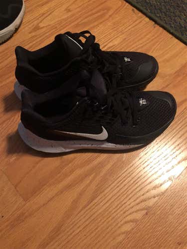 Kyrie Men's Size 12 (Women's 13) Nike Shoes