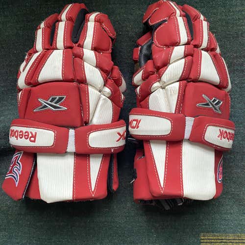 Reebok 10k Boston Blazers NLL Gloves