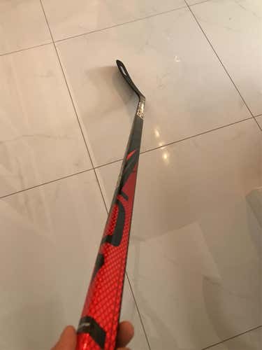 Used Left Hand Vapor FlyLite Mid Pattern Hockey Stick