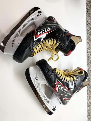 Total Custom+ CCM JetSpeed FT2 Skates - Size 9 Wide - STEP BLACKSTEEL - Excellent Shape BEAUTIES