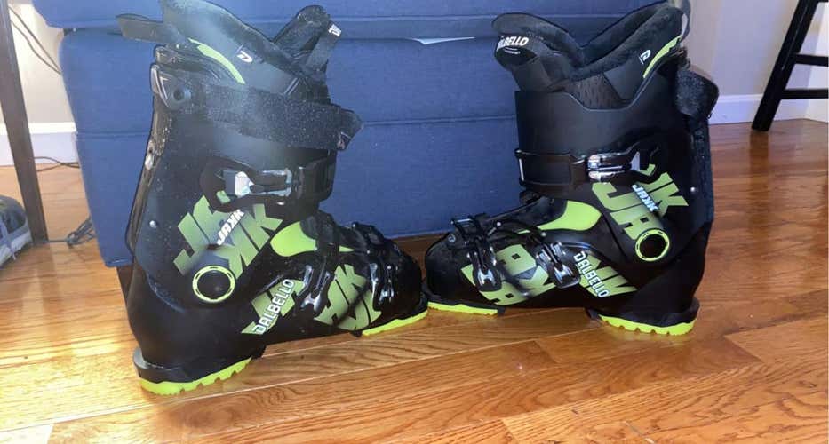 Size 10.5 Men's All Mountain Jakk Ski Boots