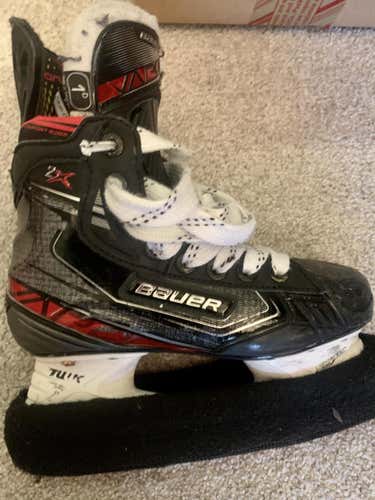 Used Junior Bauer Vapor 2X Hockey Skates Regular Width Size 1 Pulse Steel included