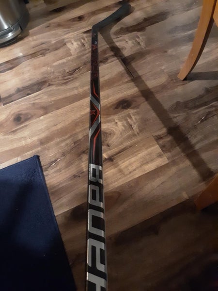 Used Senior Bauer Right Handed Vapor 1X Lite Hockey Stick Heel Pattern